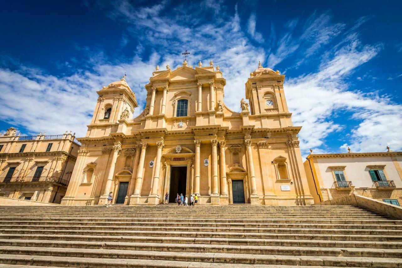 Hotel Battimandorlo Noto Exteriér fotografie